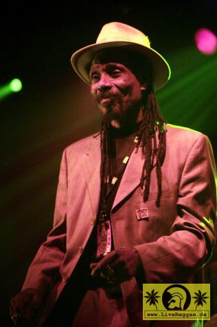 The Heptones (Jam) with The Basque Dub Foundation 14. Chiemsee Reggae Festival, Übersee - Tent Stage 22. August 2008 (2).JPG